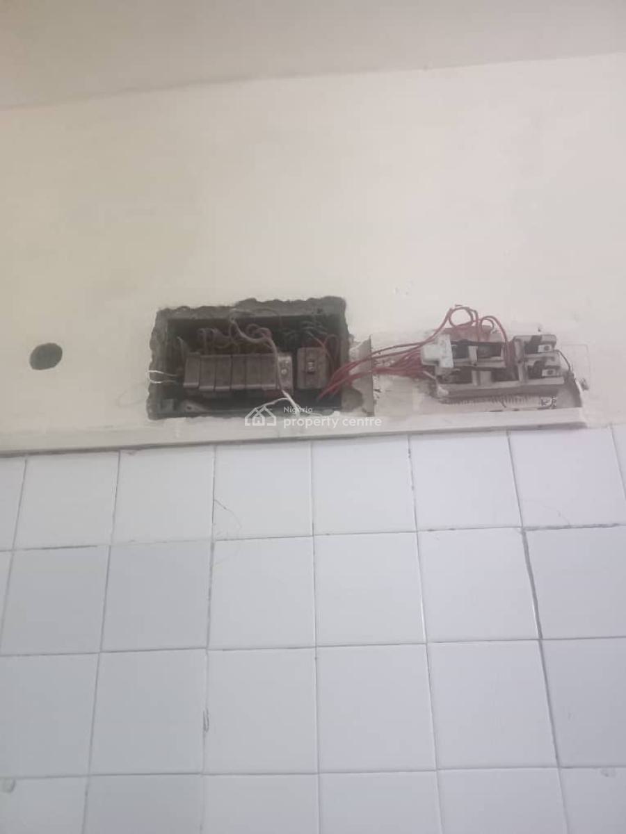 Clean 2 Bedroom Flat on Ground Floor, Ikeja, Lagos, Flat / Apartment for Rent