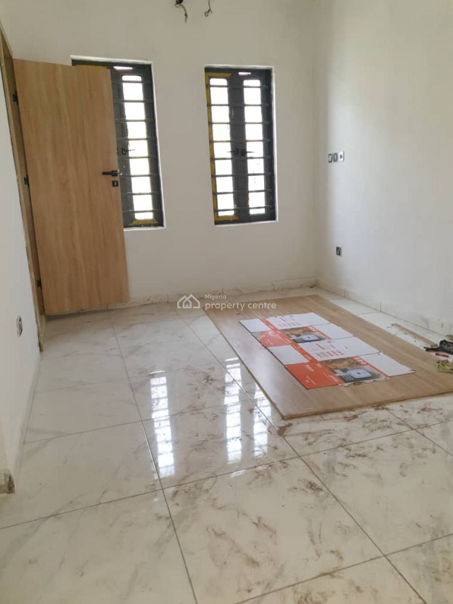 Spacious 2bedroom Flat, Spg Road Ologolo, Lekki, Lagos, Flat / Apartment for Sale