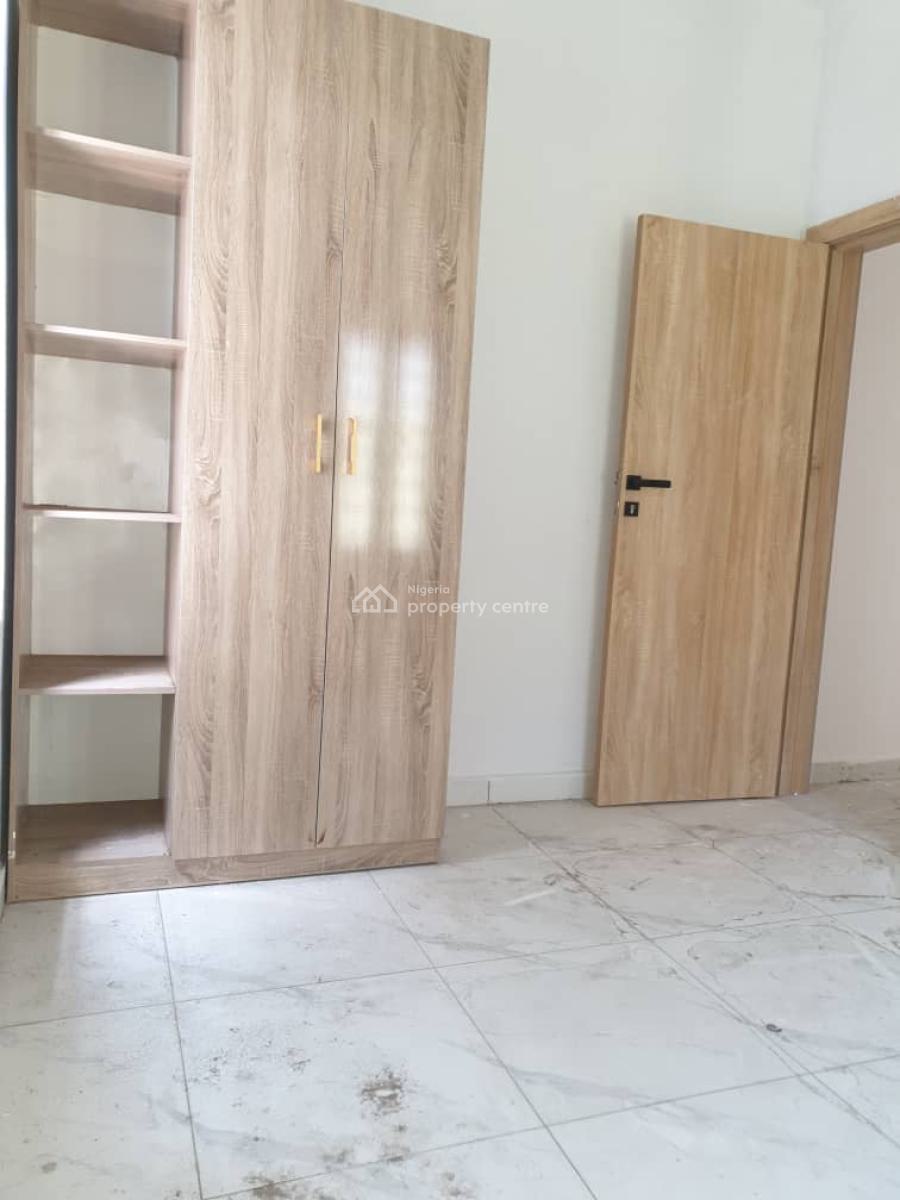 Spacious 2bedroom Flat, Spg Road Ologolo, Lekki, Lagos, Flat / Apartment for Sale