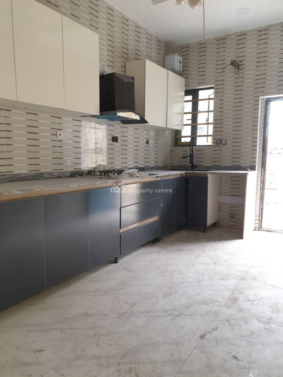 Spacious 2bedroom Flat, Spg Road Ologolo, Lekki, Lagos, Flat / Apartment for Sale