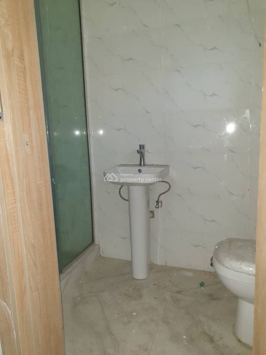 Spacious 2bedroom Flat, Spg Road Ologolo, Lekki, Lagos, Flat / Apartment for Sale
