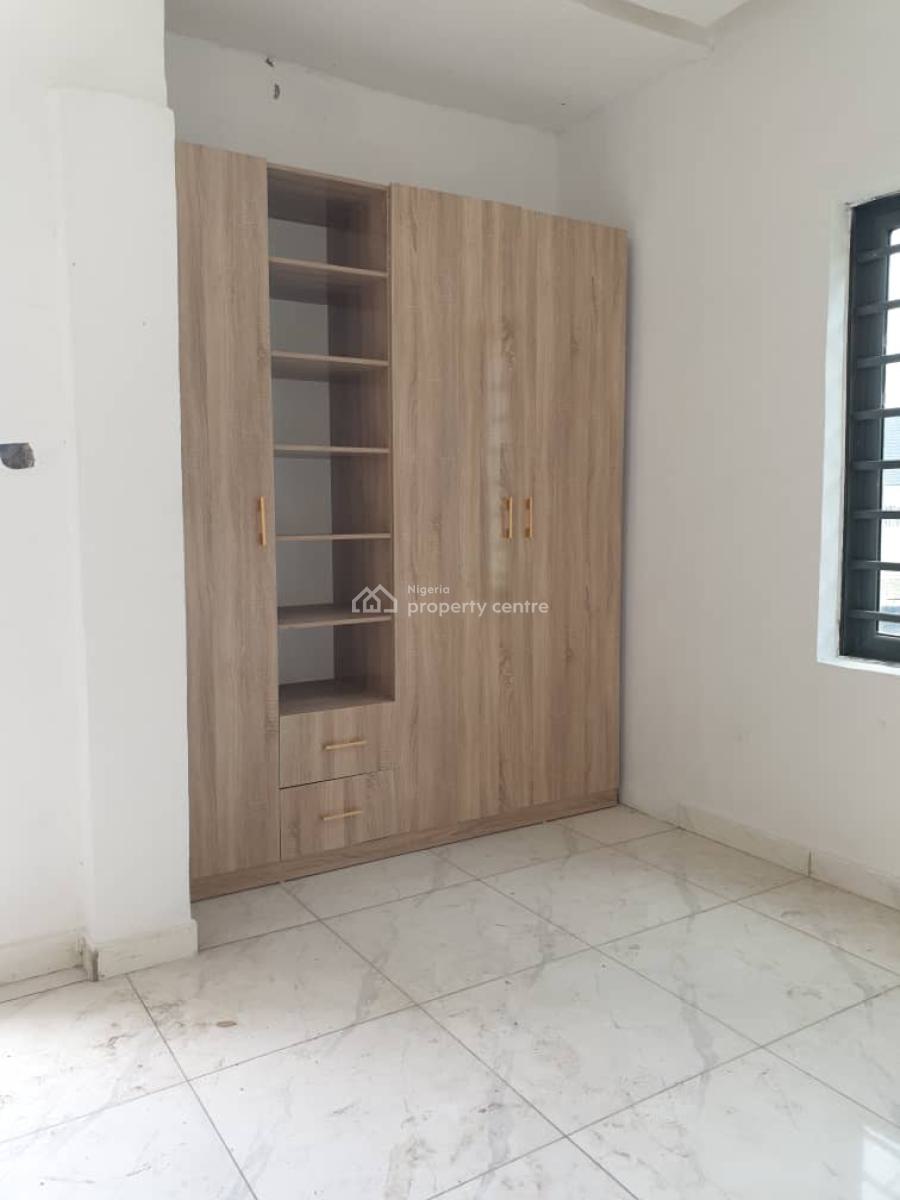 Spacious 2bedroom Flat, Spg Road Ologolo, Lekki, Lagos, Flat / Apartment for Sale