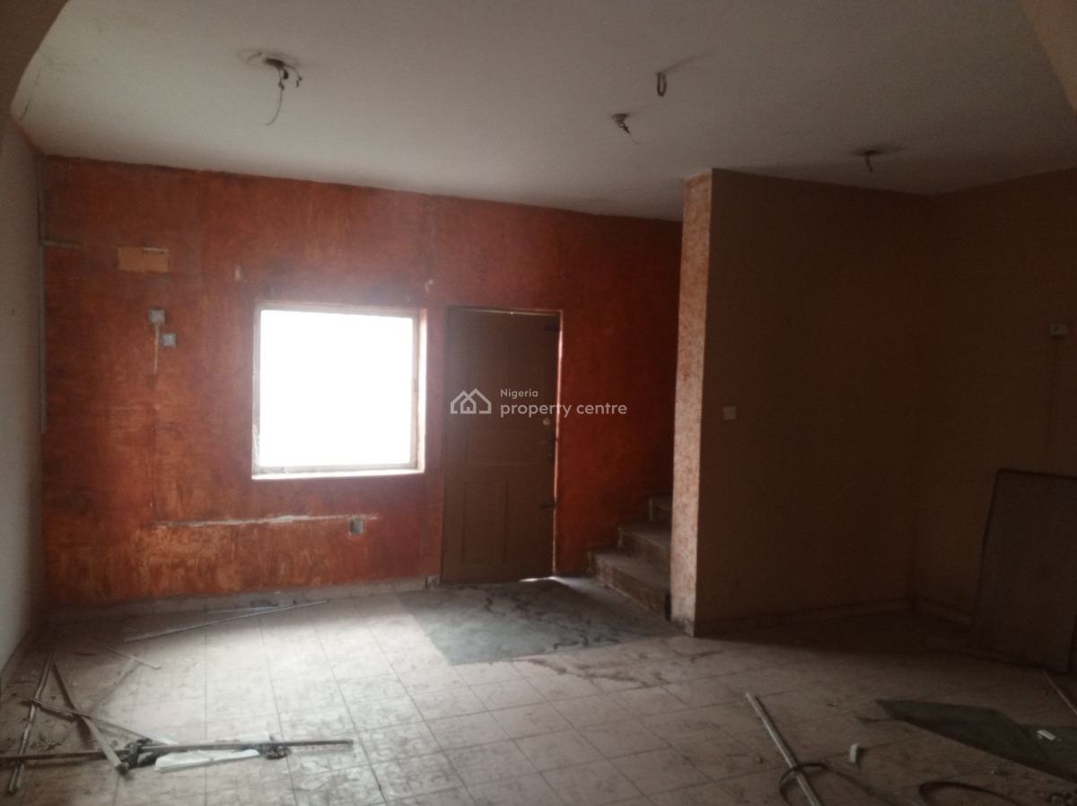 5 Bedroom Semi Detached Duplex, By Chicken Republic, Area 8, Garki, Abuja, Semi-detached Duplex for Sale