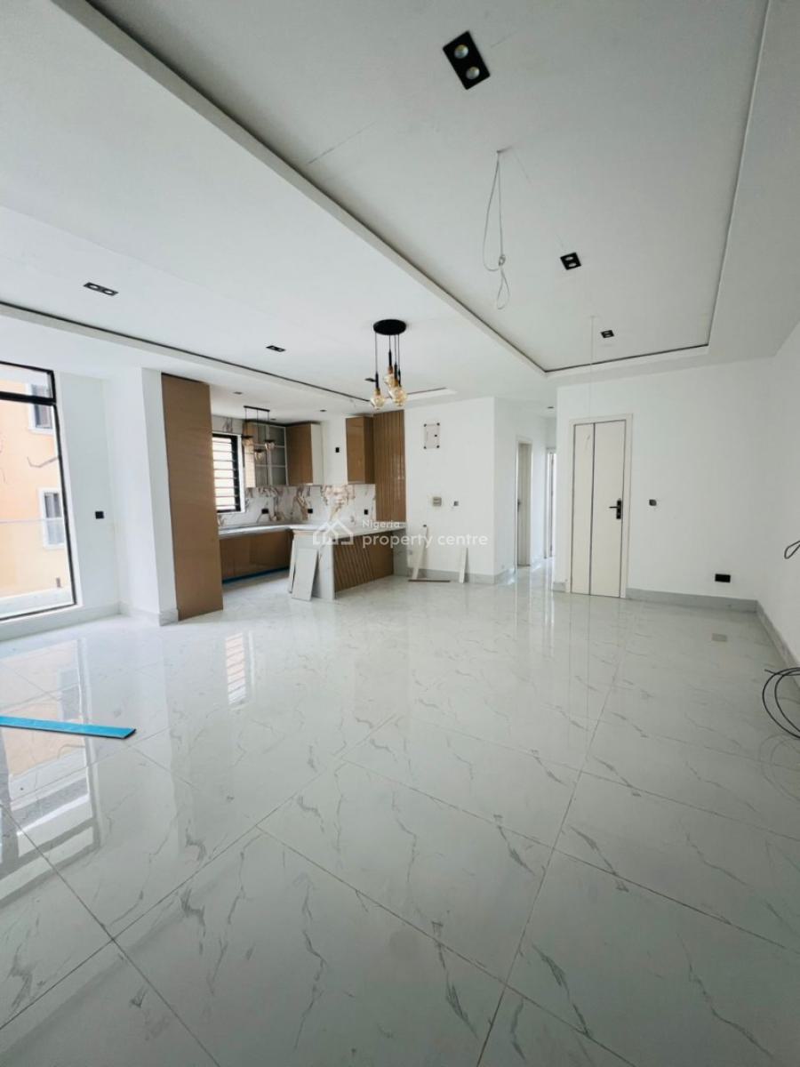 Luxurious  2 Bedroom Apartment, Lekki Phase 1, Lekki, Lagos, Flat / Apartment for Sale
