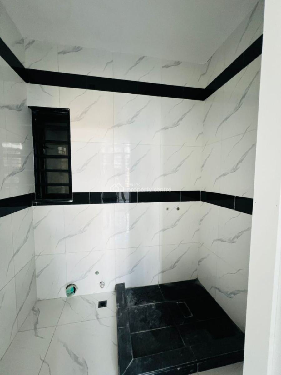 Luxurious  2 Bedroom Apartment, Lekki Phase 1, Lekki, Lagos, Flat / Apartment for Sale