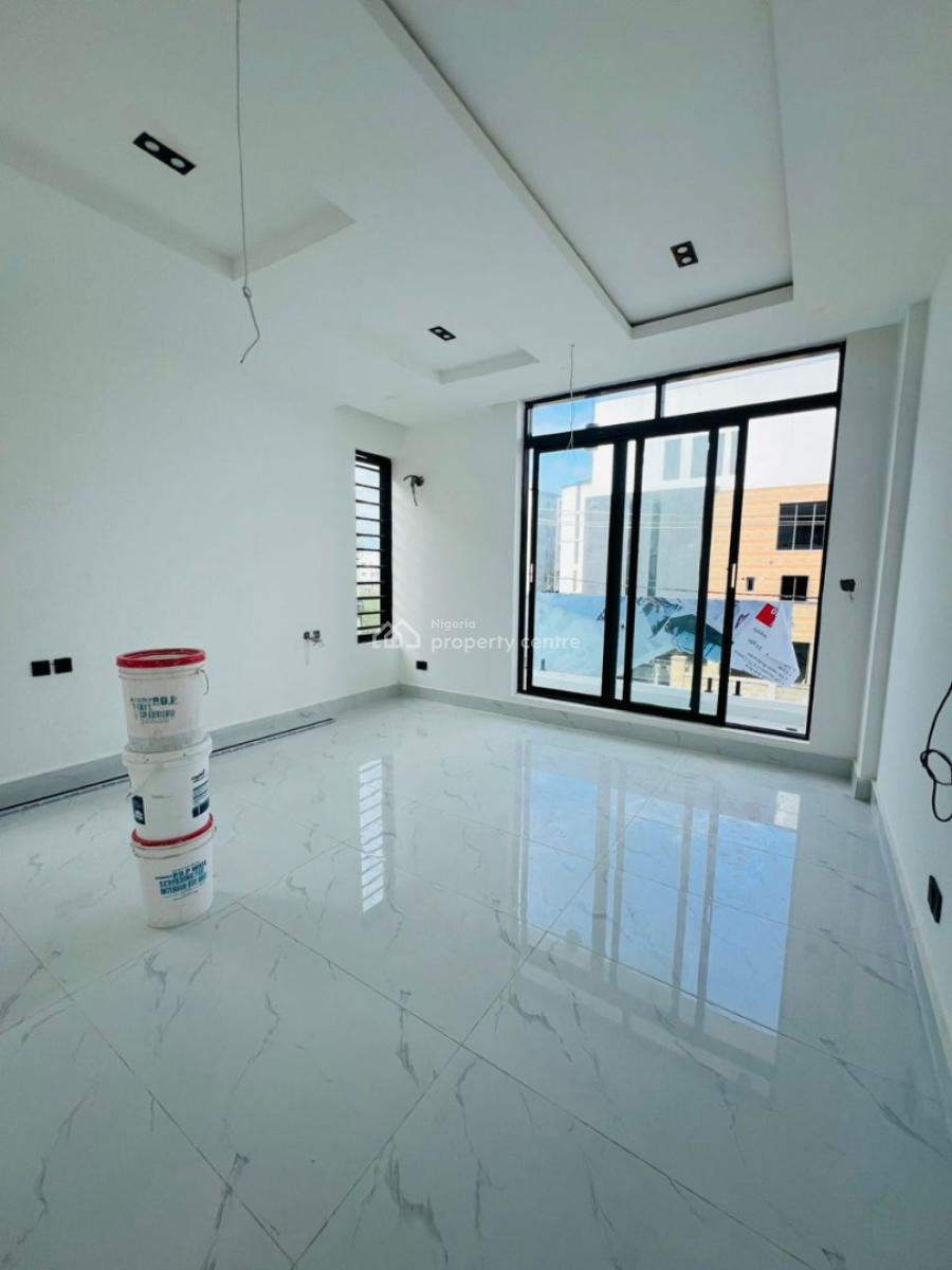Luxurious  2 Bedroom Apartment, Lekki Phase 1, Lekki, Lagos, Flat / Apartment for Sale