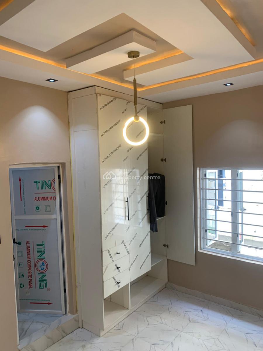 Brand New 2-bedroom Apartment, Ilasan Lekki, Lekki, Lagos, Flat / Apartment for Rent