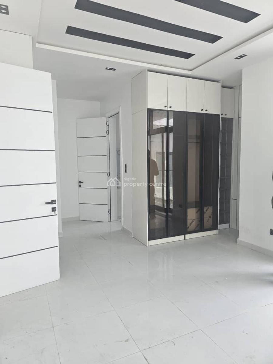 Clean and Sharp 4 Bedroom and Bq in Chevron, Chevy View Estate, Lekki, Lagos, Semi-detached Duplex for Rent