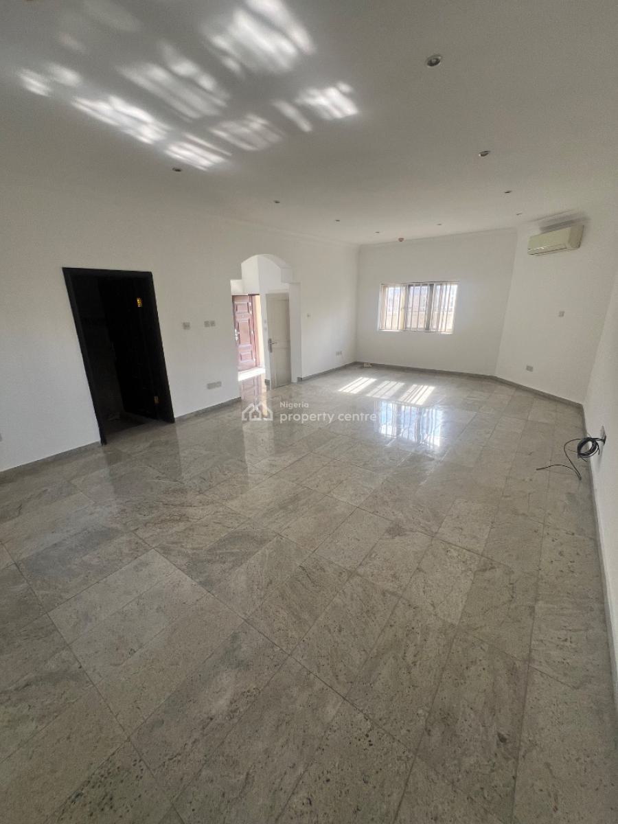 Classic and Luxurious 3-bedroom Flat with Bq and 7 Acs and Inverter, Lekki Phase 1, Lekki, Lagos, Flat / Apartment for Rent