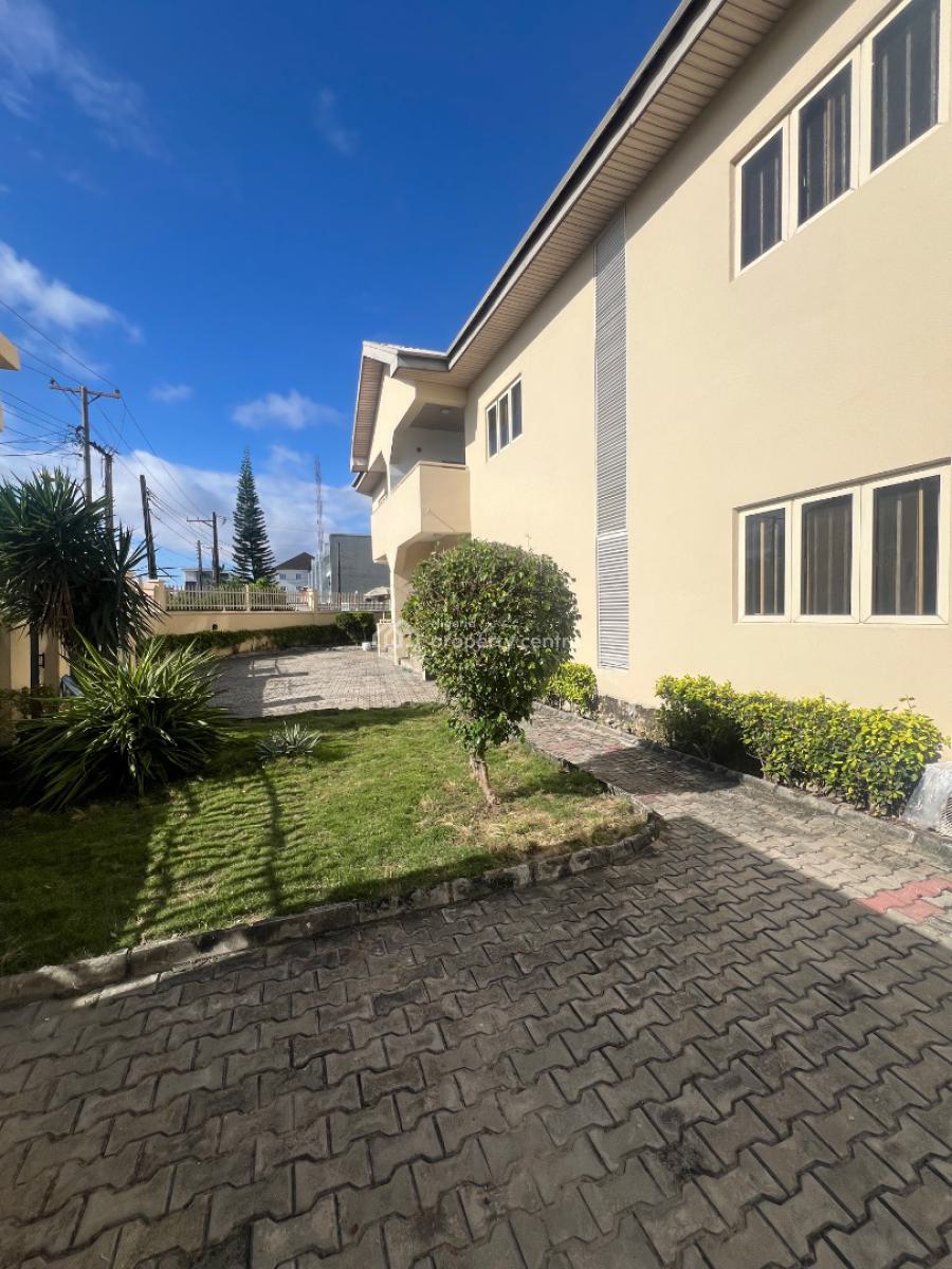Classic and Luxurious 3-bedroom Flat with Bq and 7 Acs and Inverter, Lekki Phase 1, Lekki, Lagos, Flat / Apartment for Rent