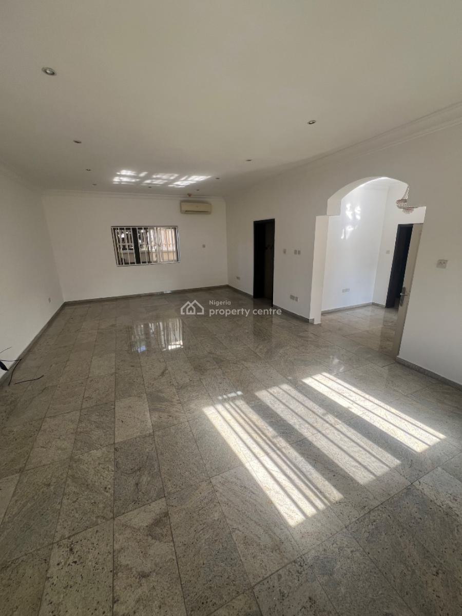 Classic and Luxurious 3-bedroom Flat with Bq and 7 Acs and Inverter, Lekki Phase 1, Lekki, Lagos, Flat / Apartment for Rent