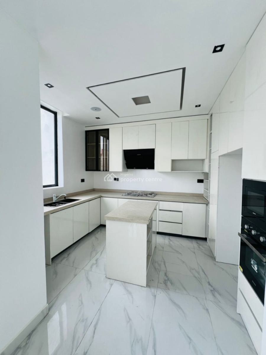 Lekki Luxurious 2 Bedroom Apartment with Elevator, Lekki Phase 1, Lekki, Lagos, Flat / Apartment for Sale