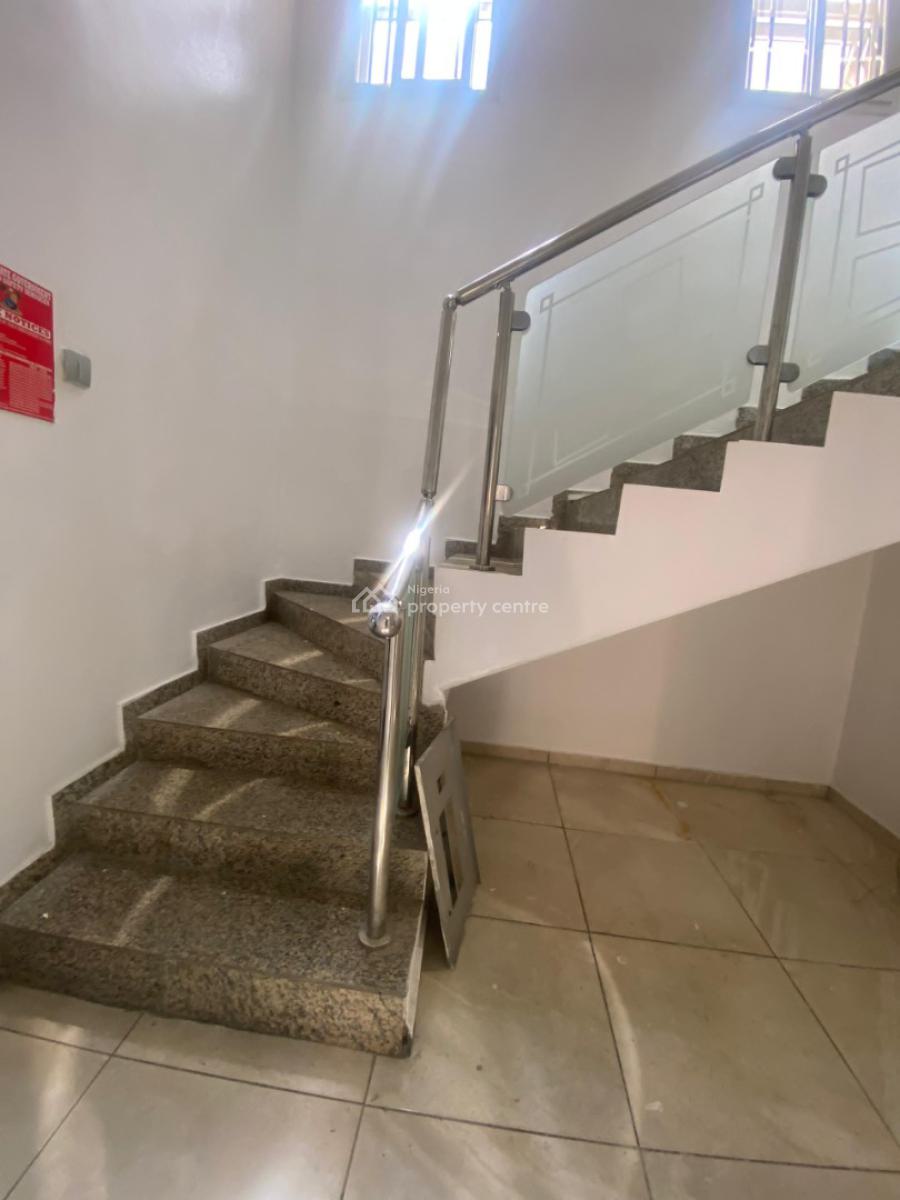 Well Maintained 5 Bedroom Fully Detached, Lekki Phase 1, Lekki, Lagos, Detached Duplex for Rent