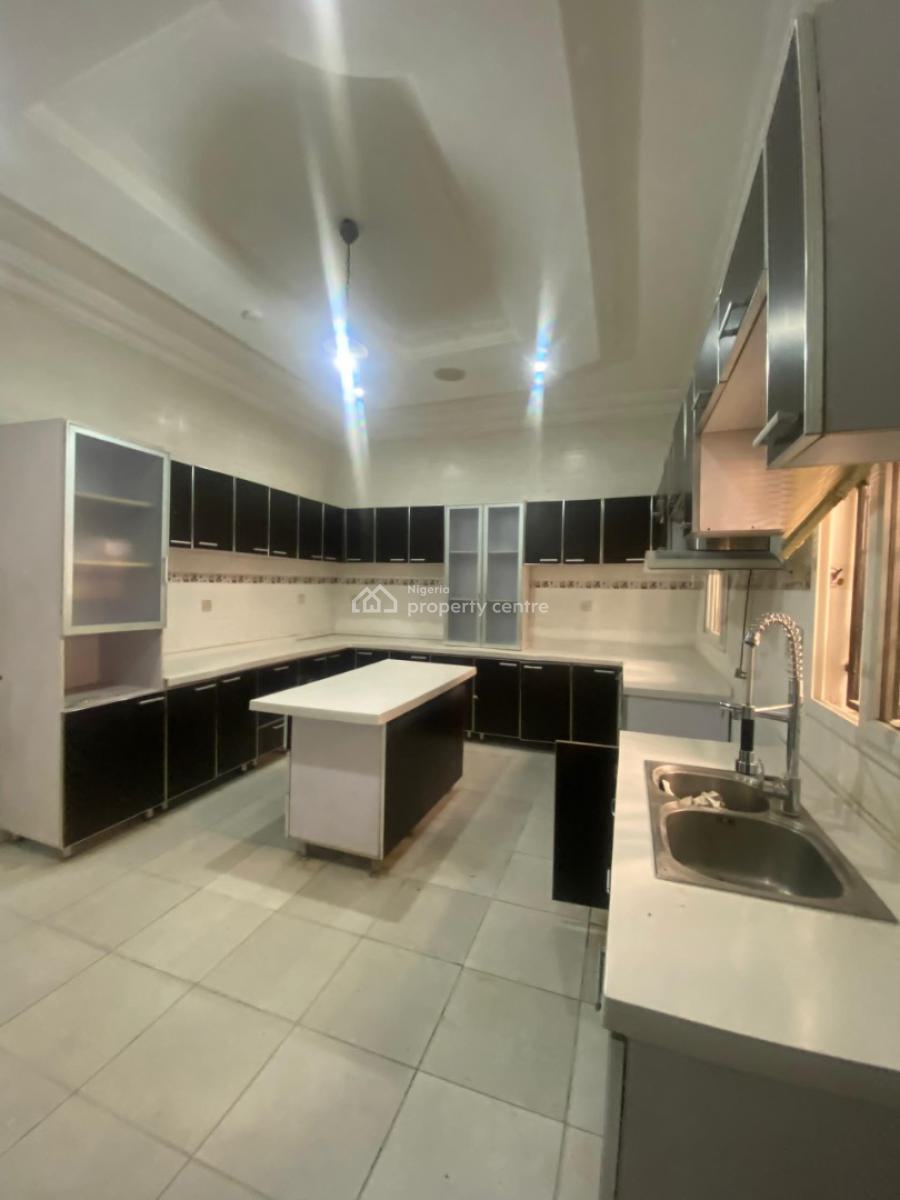 Well Maintained 5 Bedroom Fully Detached, Lekki Phase 1, Lekki, Lagos, Detached Duplex for Rent