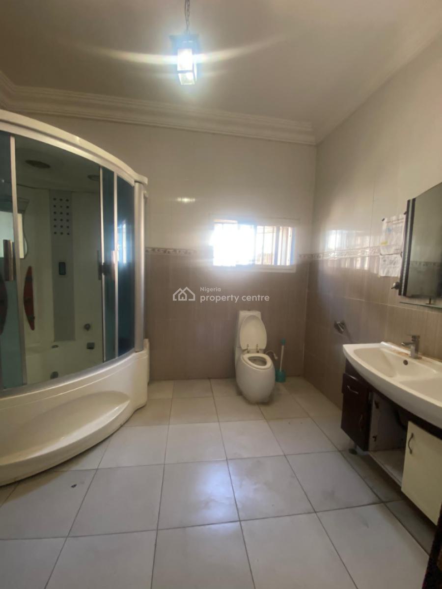 Well Maintained 5 Bedroom Fully Detached, Lekki Phase 1, Lekki, Lagos, Detached Duplex for Rent