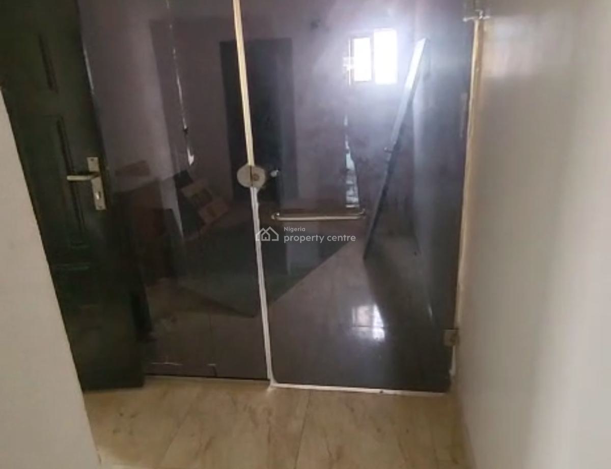 Luxury Shop in a Prime Strategic Location, Off Admiralty Way in a Strategic Place, Lekki Phase 1, Lekki, Lagos, Shop for Rent