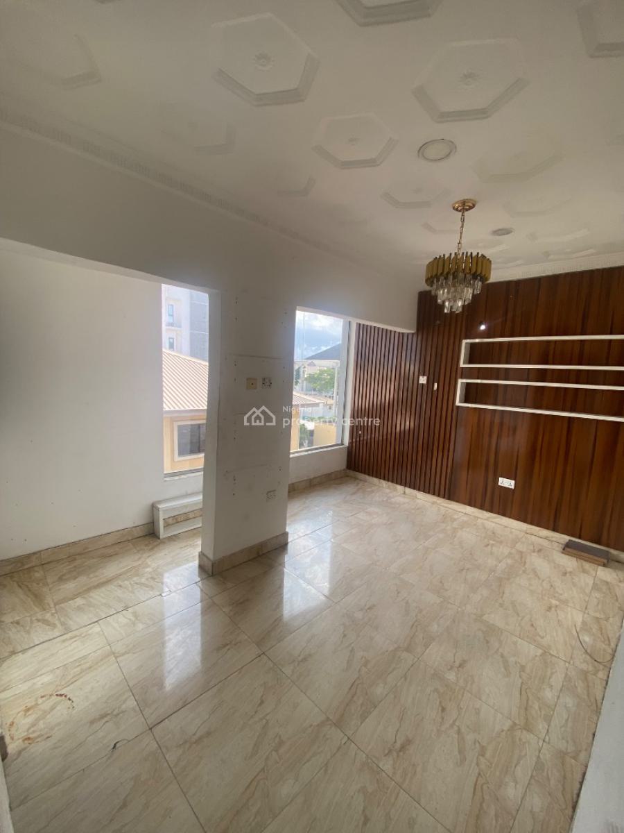 Luxury Shop in a Prime Strategic Location, Off Admiralty Way, Lekki Phase 1, Lekki, Lagos, Shop for Rent