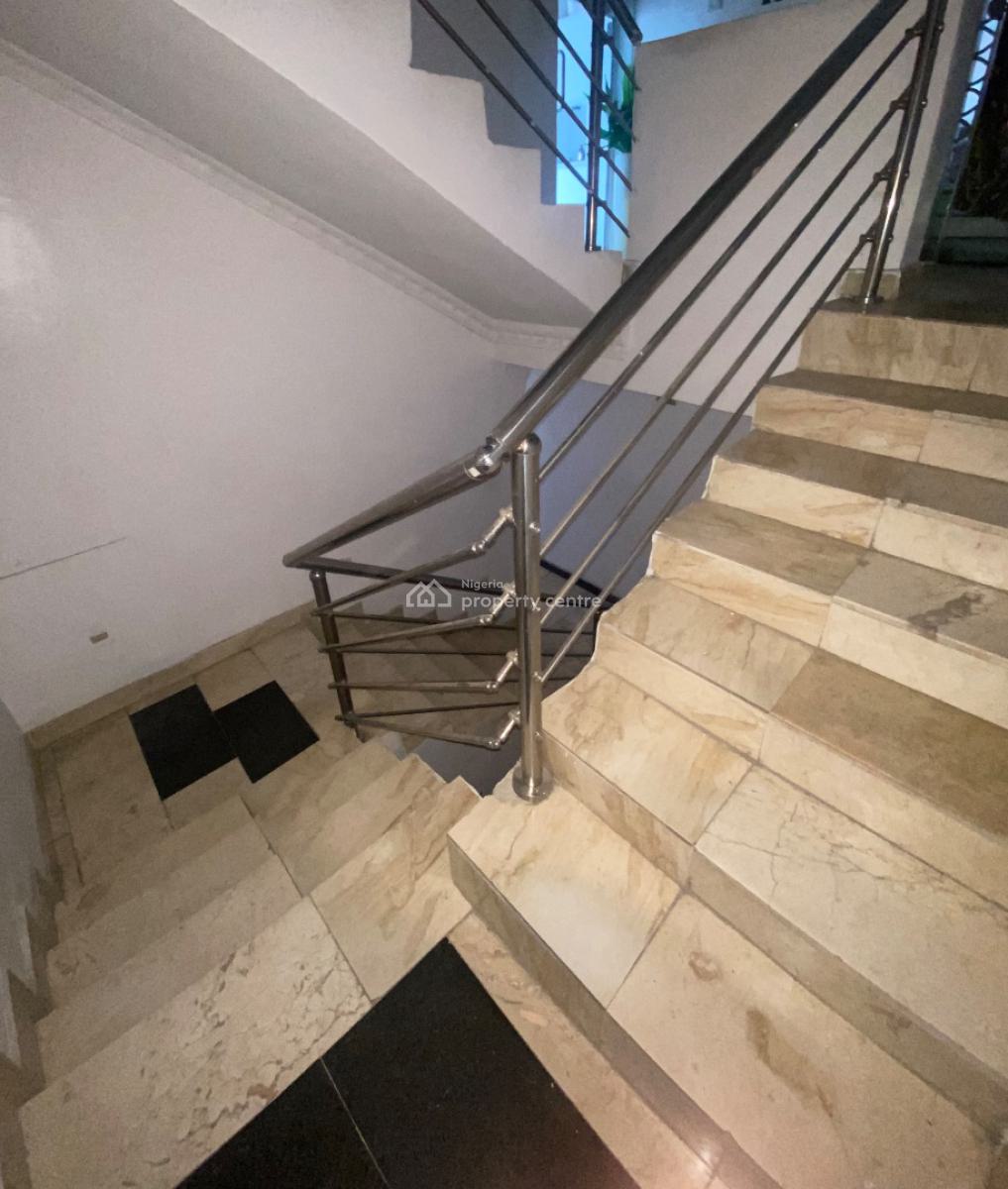 Luxury Shop in a Prime Strategic Location, Off Admiralty Way, Lekki Phase 1, Lekki, Lagos, Shop for Rent