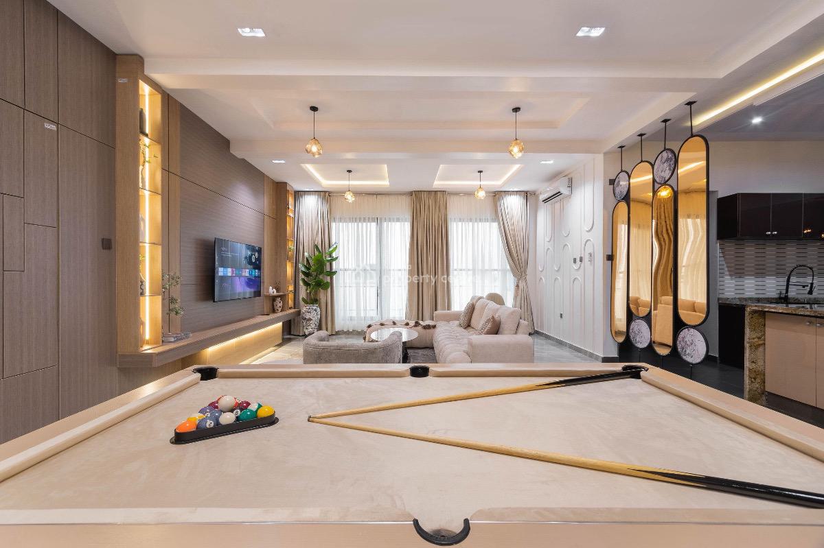 Luxurious 2 Bedrooms Penthouse with Pool, Snooker, Gym, Rooftop, Lekki Phase 1, Lekki, Lagos, House Short Let