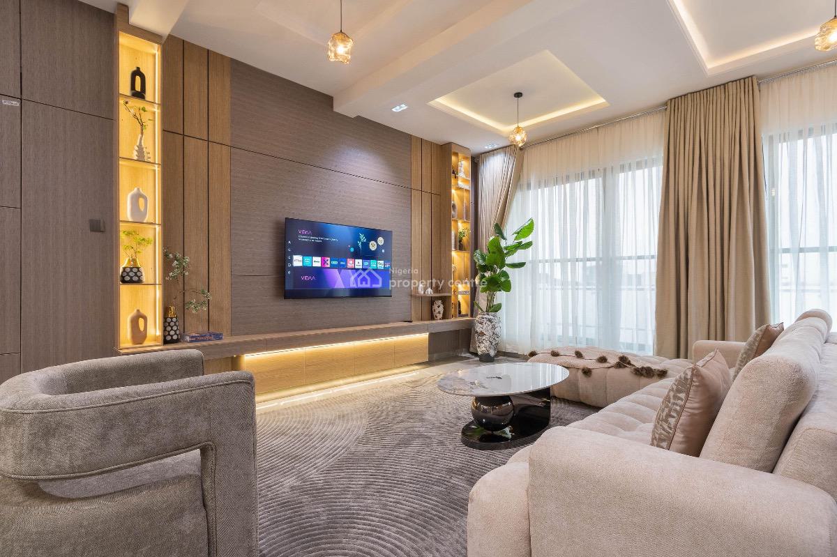 Luxurious 2 Bedrooms Penthouse with Pool, Snooker, Gym, Rooftop, Lekki Phase 1, Lekki, Lagos, House Short Let