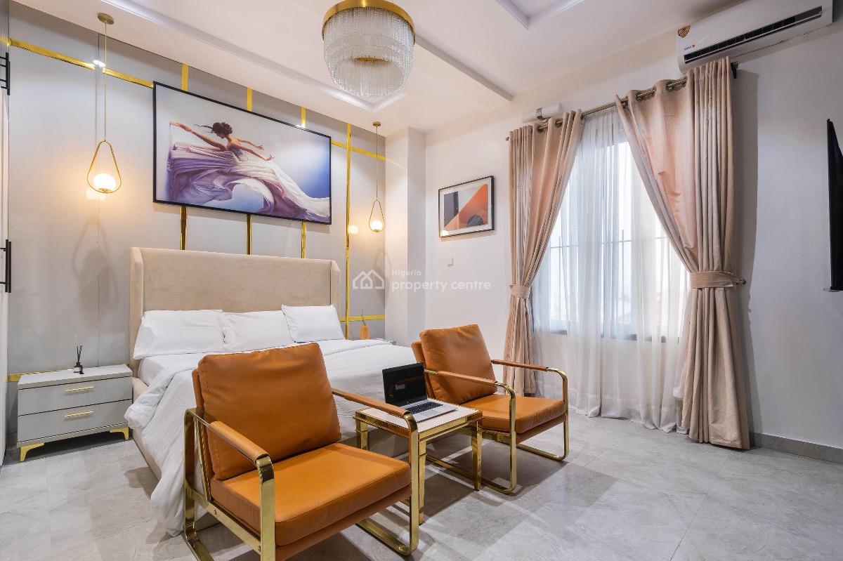 Luxurious 2 Bedrooms Penthouse with Pool, Snooker, Gym, Rooftop, Lekki Phase 1, Lekki, Lagos, House Short Let