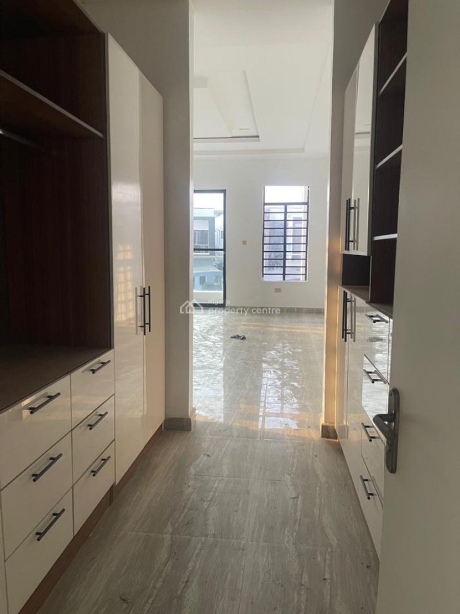 Spacious 4 Bedroom Semi Detached Duplex with Bq, Ologolo, Lekki Phase 1, Lekki, Lagos, Semi-detached Duplex for Sale