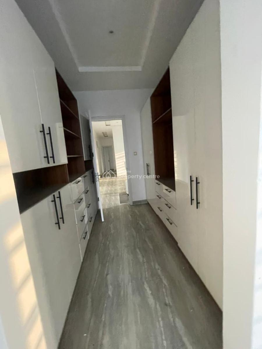 Spacious 4 Bedroom Semi Detached Duplex with Bq, Ologolo, Lekki Phase 1, Lekki, Lagos, Semi-detached Duplex for Sale