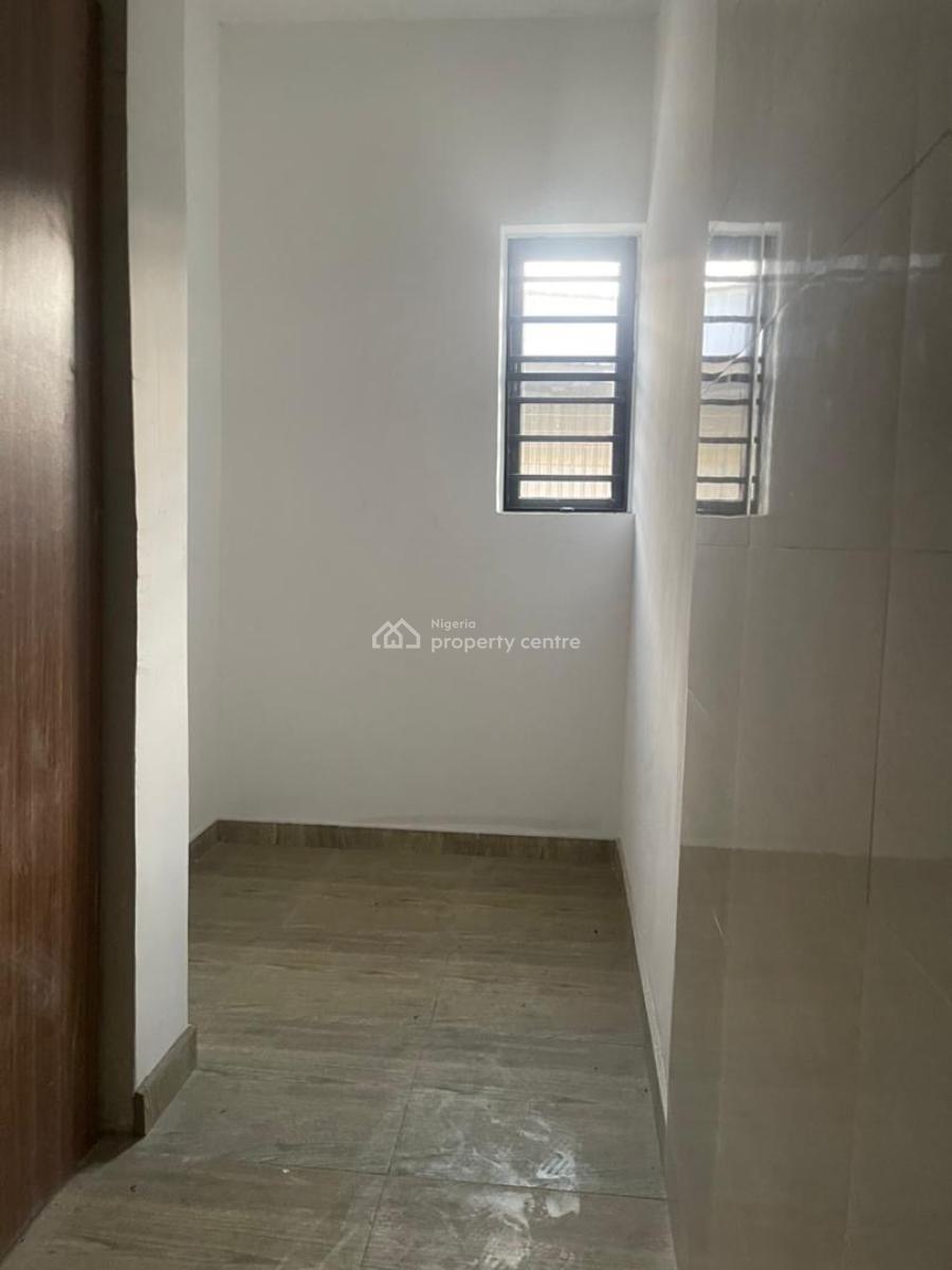 Spacious 4 Bedroom Semi Detached Duplex with Bq, Ologolo, Lekki Phase 1, Lekki, Lagos, Semi-detached Duplex for Sale