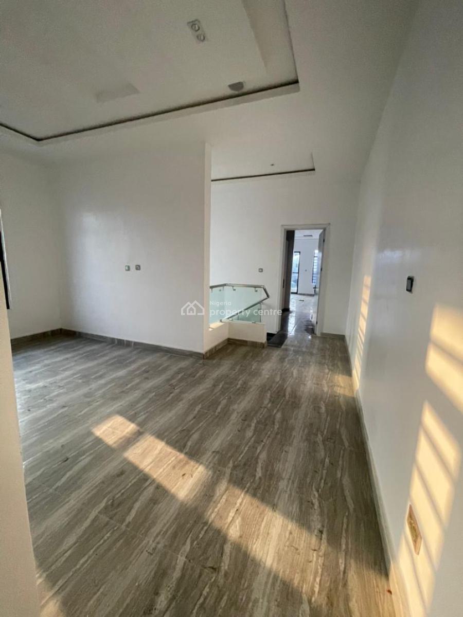 Spacious 4 Bedroom Semi Detached Duplex with Bq, Ologolo, Lekki Phase 1, Lekki, Lagos, Semi-detached Duplex for Sale