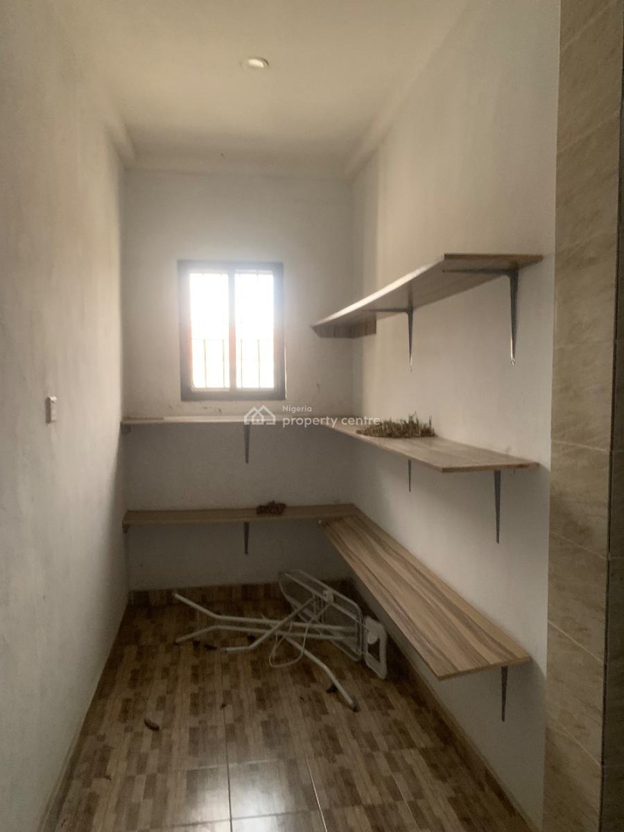 Exclusive 2-bedroom Apartment Upstairs, Ikate Lagos, Lekki, Lagos, House for Rent
