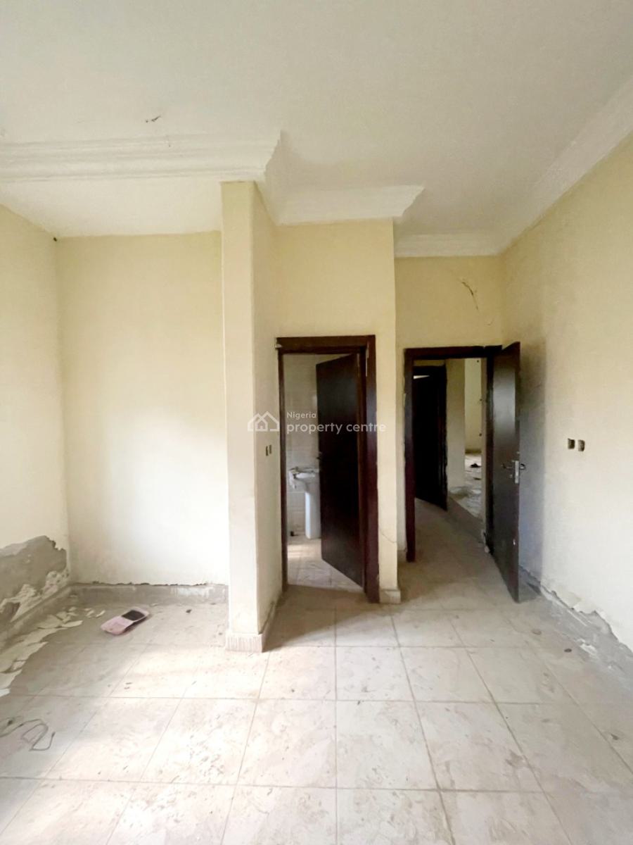 Massive 3bedroom Detached Bungalow  in an  Estate, Kubwa District, Kubwa, Abuja, Detached Bungalow for Sale