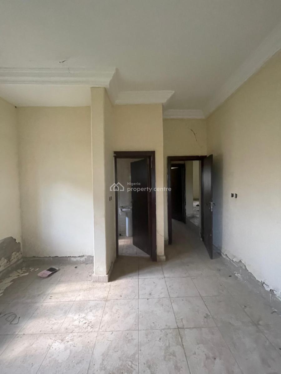 Massive 3bedroom Detached Bungalow  in an  Estate, Kubwa District, Kubwa, Abuja, Detached Bungalow for Sale
