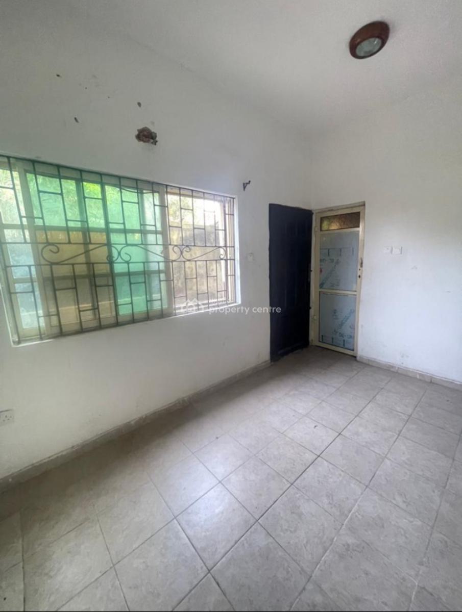 Standard Big Self Con with 2 Toilet Visitors Toilet and Main Toilet, Located Inside Estate,not Far From Express and Clean Water, Sangotedo, Ajah, Lagos, Self Contain (single Rooms) for Rent