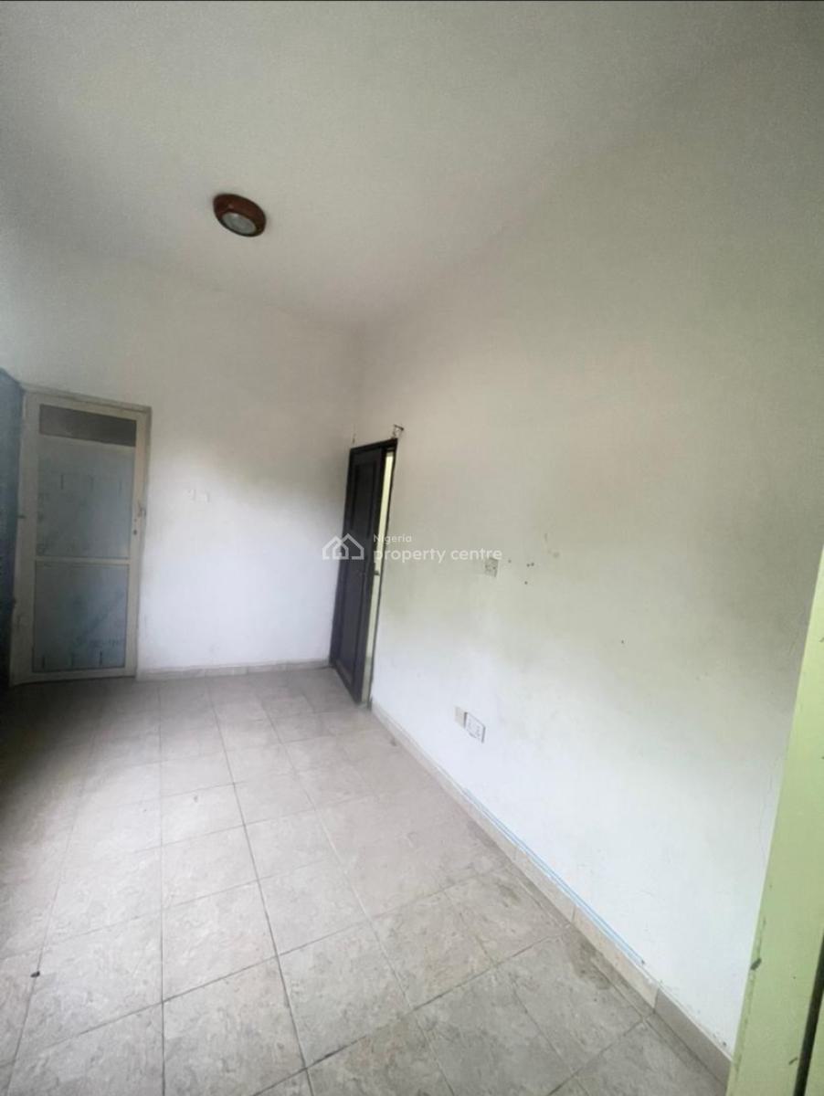 Standard Big Self Con with 2 Toilet Visitors Toilet and Main Toilet, Located Inside Estate,not Far From Express and Clean Water, Sangotedo, Ajah, Lagos, Self Contain (single Rooms) for Rent