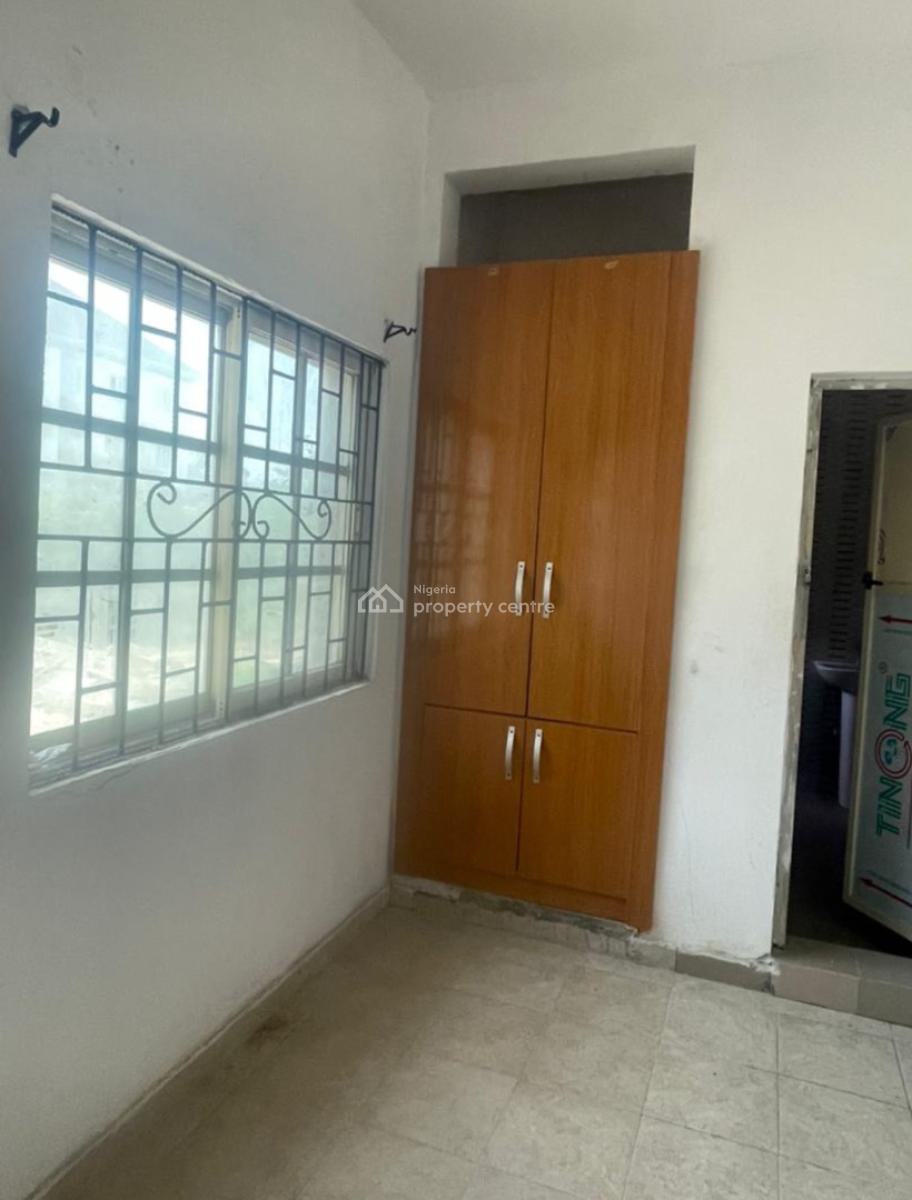 Standard Big Self Con with 2 Toilet Visitors Toilet and Main Toilet, Located Inside Estate,not Far From Express and Clean Water, Sangotedo, Ajah, Lagos, Self Contain (single Rooms) for Rent
