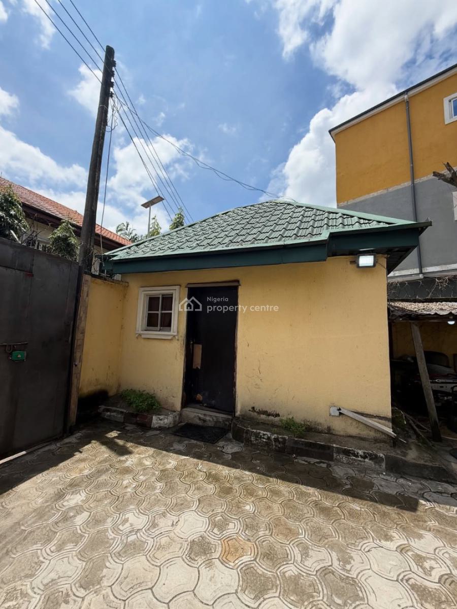 6 Units 2 Bedroom Flats with a Gatehouse, Stadium Road Port Harcourt, Port Harcourt, Rivers, Block of Flats for Sale