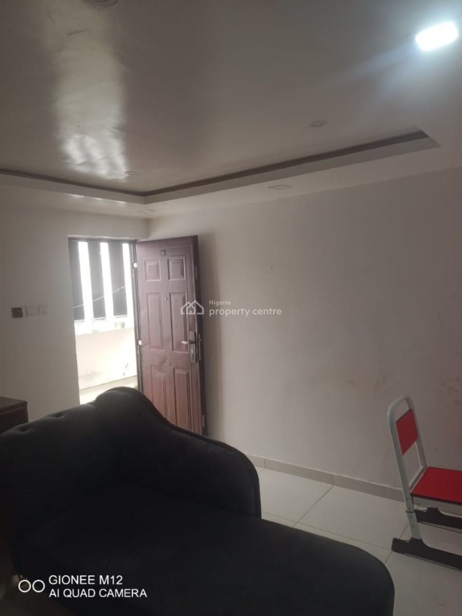 Serviced 1 Bedroom Apartment (room and Parlour), Off Ligali Ayorinde Street, Victoria Island (vi), Lagos, Mini Flat (room and Parlour) for Rent