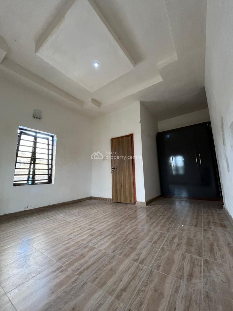 Luxury Built  3 Bedroom Apartment with Ample Parking Space, Gbagada, Lagos, Flat / Apartment for Sale