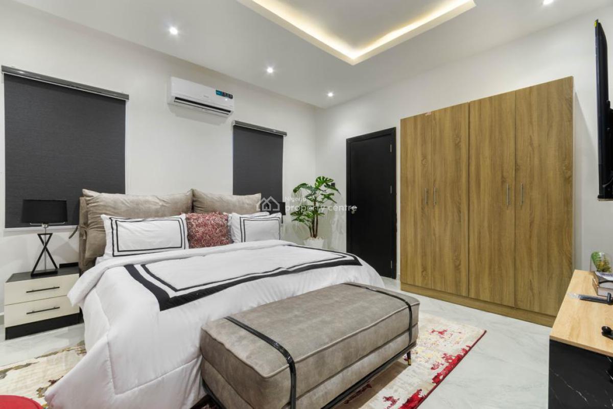 Luxury 2 Bedroom Apartment with Pool, Off Freedom Way, Lekki Phase 1, Lekki, Lagos, Flat / Apartment Short Let