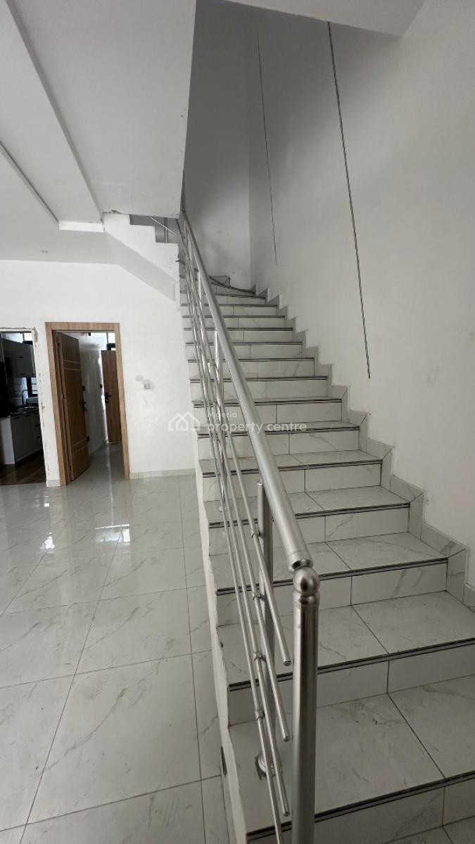 Luxury 3bedroom, Chevron, Lekki, Lagos, Terraced Duplex for Sale