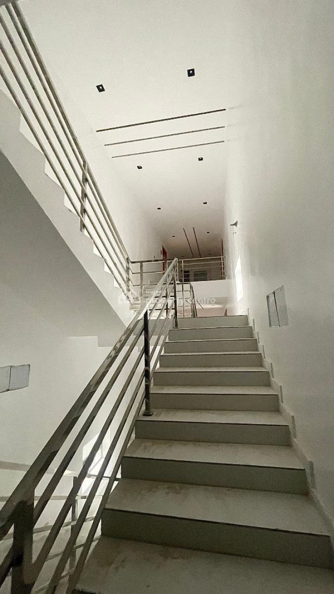 3bdroom Penthouse Apartment, Lekki Phase 1, Lekki, Lagos, Flat / Apartment for Sale