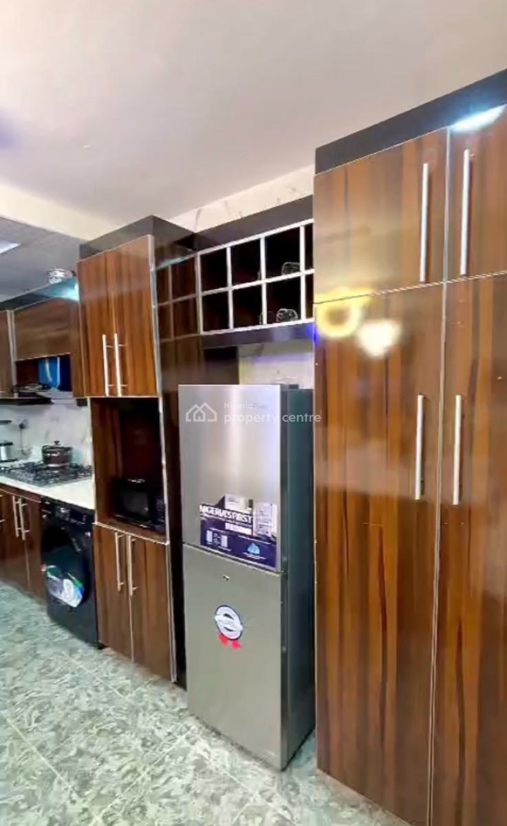 Luxury 3bedroom Apartment, New Road, Lekki, Lagos, Flat / Apartment for Sale