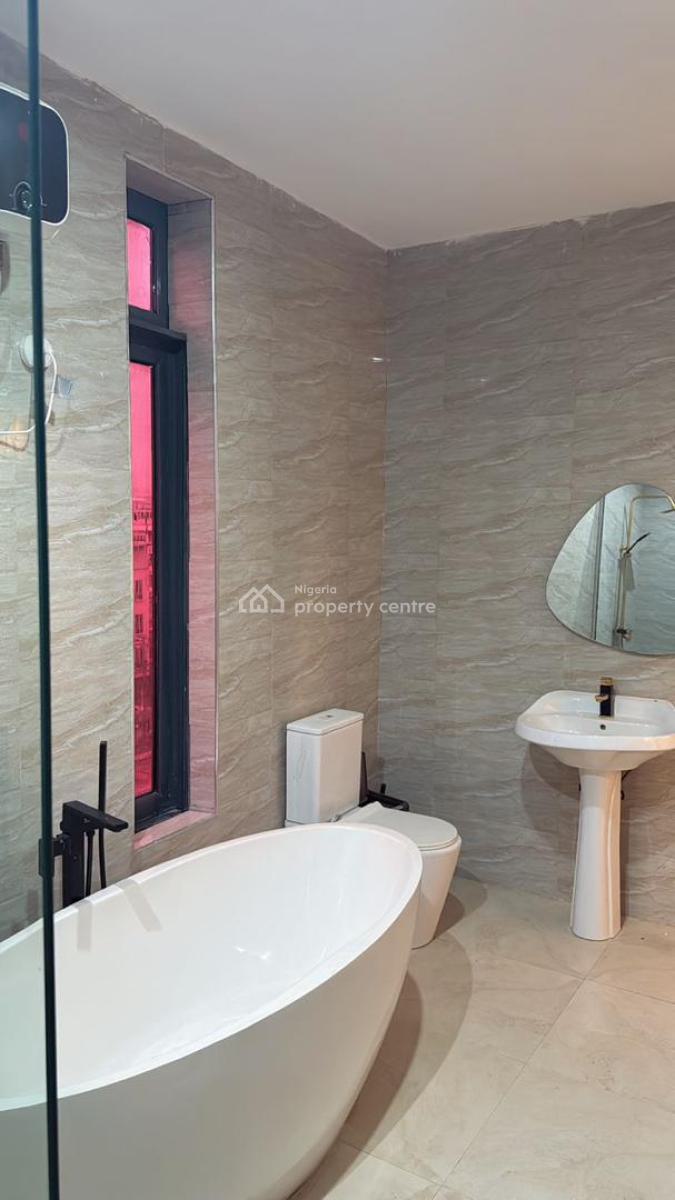 Luxurious and Spacious 2 Bedroom Apartment, Rock Drive, Lekki Phase 1, Lekki, Lagos, Flat / Apartment Short Let