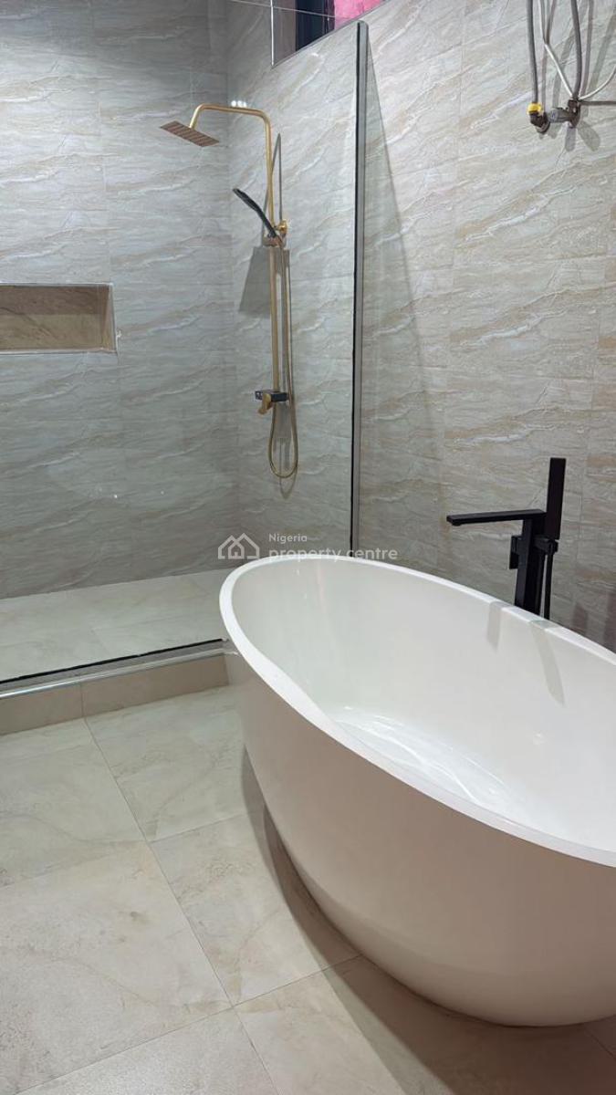 Luxurious and Spacious 2 Bedroom Apartment, Rock Drive, Lekki Phase 1, Lekki, Lagos, Flat / Apartment Short Let