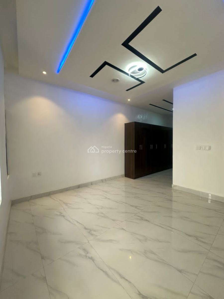 Very Good Deal 4 Bed Semi-detached Duplex with Bq, Chevron Lekki Lagos, Lekki, Lagos, Semi-detached Duplex for Sale