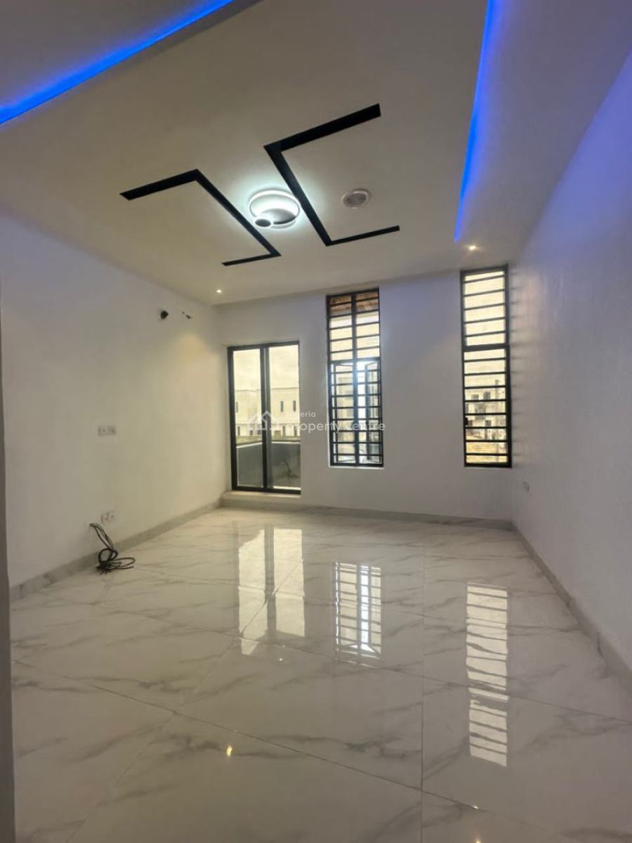Very Good Deal 4 Bed Semi-detached Duplex with Bq, Chevron Lekki Lagos, Lekki, Lagos, Semi-detached Duplex for Sale