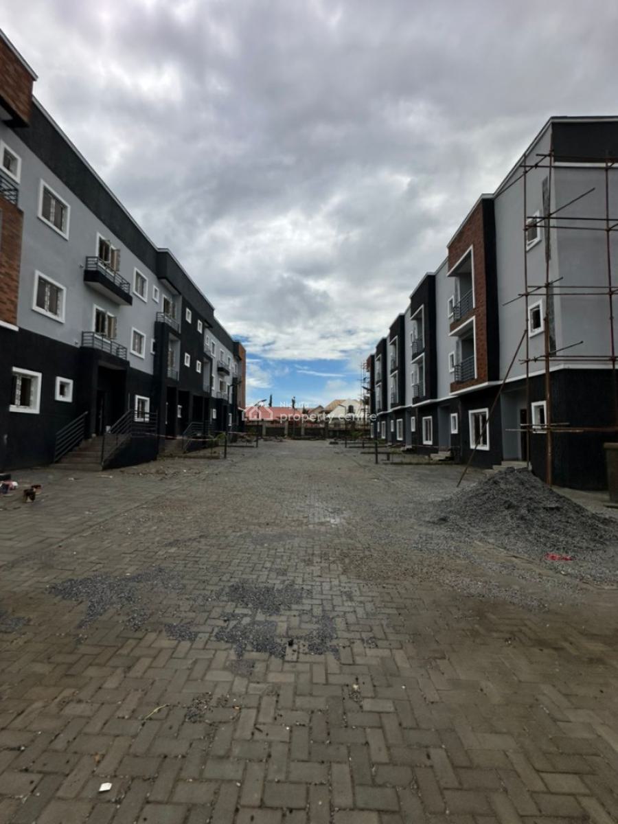 Luxury 4-bedroom Terraced Duplex with 1 Room Bq, Kubwa, Abuja, Terraced Duplex for Sale