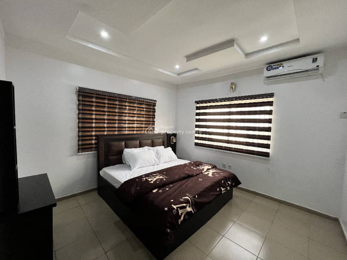 Nicely Furnished 3 Bedroom Apartment, Ajao Estate, Isolo, Lagos, Flat / Apartment Short Let