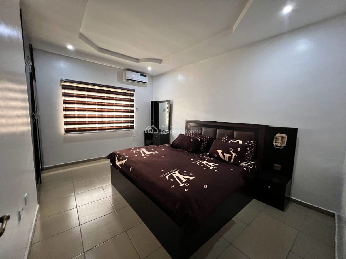 Nicely Furnished 3 Bedroom Apartment, Ajao Estate, Isolo, Lagos, Flat / Apartment Short Let