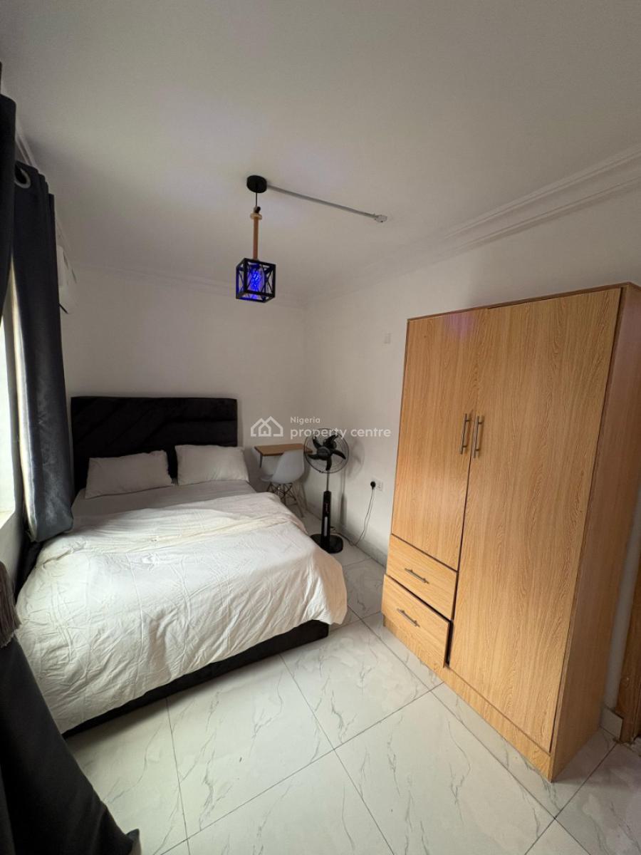 Nicely Furnished 1 Bedroom Apartment, Akoka, Yaba, Lagos, Flat / Apartment Short Let